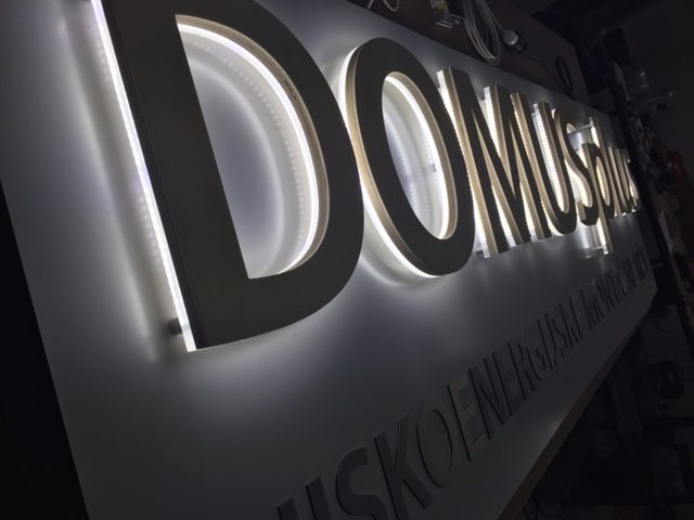 DOMUSplus – ILLUMINATING ADVERTISEMENT DOMUSplus - SVIJETLEĆA REKLAMA